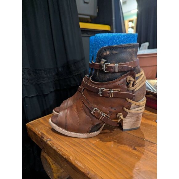 Freebirdāby Steven Carter Peep Toe Booties Women's 9 Cognac Distressed - Picture 3 of 8